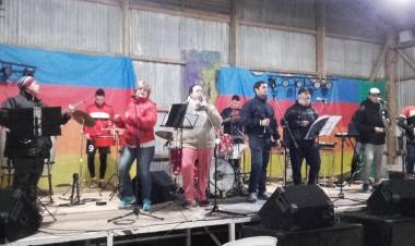 Festejos Día del Estudiante y la Primavera en General Roca.