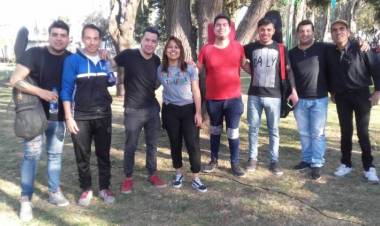 Entrevistamos a la Banda "Uno Más" de la Ciudad de Córdoba.