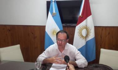 Conferencia de Prensa del Int. Marcelo Luque, ante el pedido de aumentos salariales. 