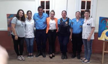 Charla Taller contra la Violencia de Género en Gral. Roca organizada por la Policía de la Pcia. de Cba.