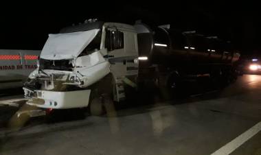 Accidente por alcance en el km 407 entre General Roca y Tortugas.