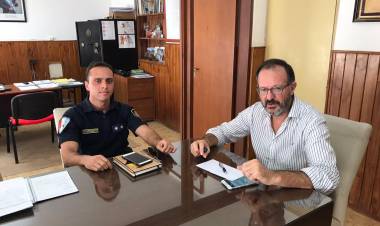 Se podrá salir a cortar el cesped en los horarios establecidos así lo acordó la Municipalidad de Gral. Roca y la Policia.