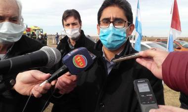 El vicegobernador de la Pcia. de Córdoba Manuel Calvo y el ministro de salud Diego Cardozo supervisaron el control sanitario ubicado en Gral. Roca. 